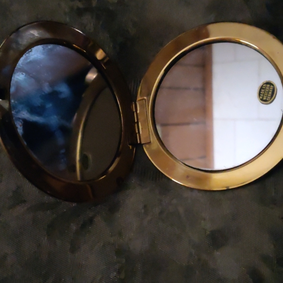 Compact mirror - Picture 4 of 5